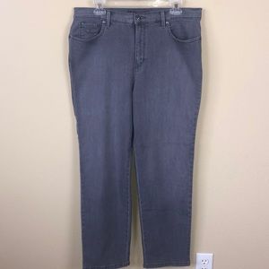 Gloria Vanderbilt Gray High Rise Amanda Style Jeans - Size 16 Petite